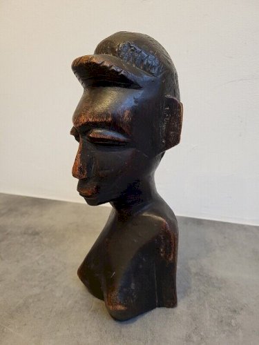 BUSTE EN BOIS AFRICAIN ANCIEN