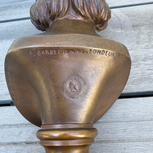 Buste en bronze de Victor Hugo par David d'Angers et F. Barbedienne M4059