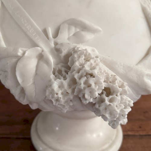 Buste en marbre par Antonio Giovanni Lanzirotti intitulé Le Lilas M3691