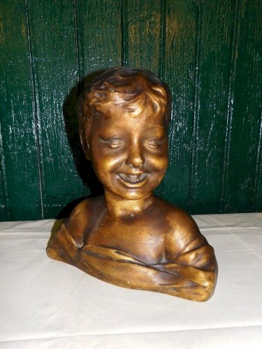 BUSTE EN PLATRE CREUX DORE
