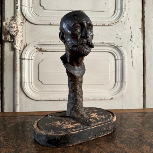 Buste en plâtre par Charles Filleul homme à la moustache XXe M3508
