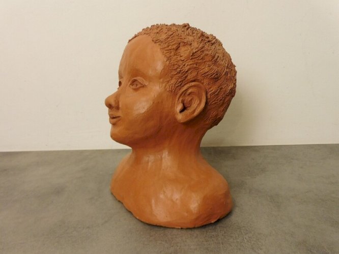 BUSTE EN TERRE CUITE D'ENFANT MTH MARIE MELLA N° 2
