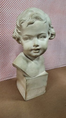 BUSTE EN TERRE CUITE SIGNE H BARGAS