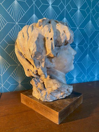 Buste en terre cuite XIXème. Etude d'un visage d'enfant attribué à Carpeaux.