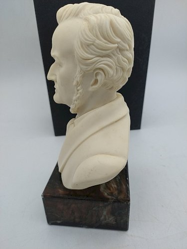 Buste Wagner .