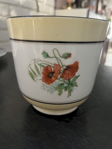 Cache pot ancien 
