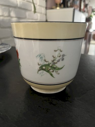 Cache pot ancien 