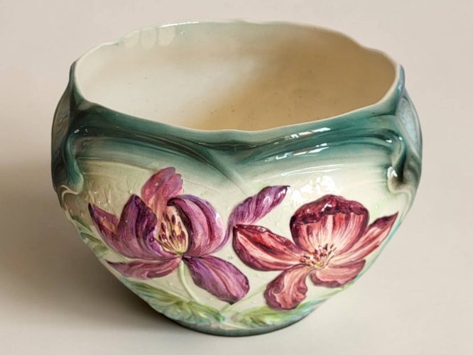 Cache-pot Art Nouveau en faïence de Longchamp