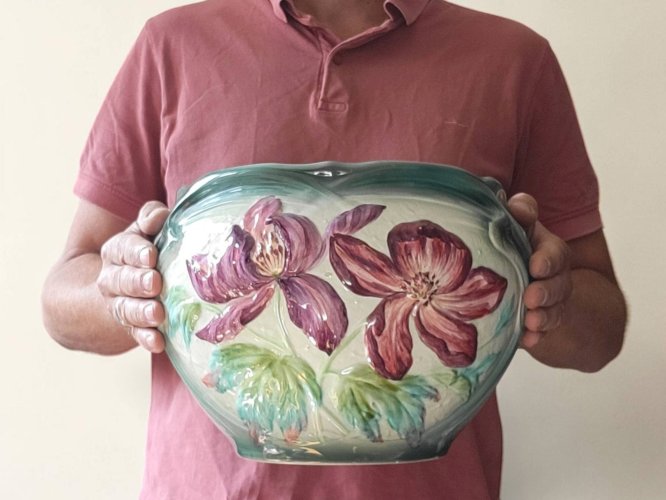 Cache-pot Art Nouveau en faïence de Longchamp