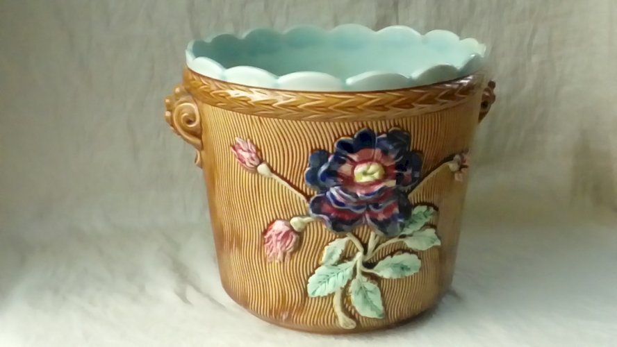 CACHE POT EN BARBOTINE FIVES LILLE GUSTAVE DE BRUYN FIN 19 ÈME