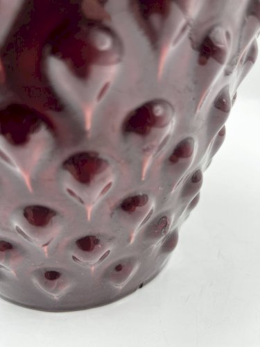 Cache-pot en céramique bordeaux