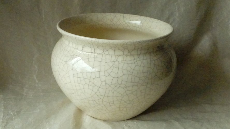 CACHE POT EN FAIENCE CRAQUELÉE ART DECO**