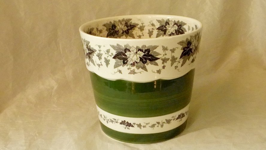 CACHE POT EN FAIENCE DECOR FEUILLES DE LIERRE VILLEROY & BOCH MODELE NUBIA*