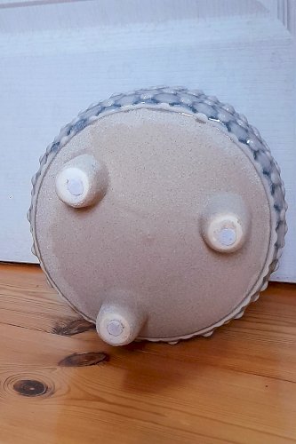 Cache pot tripode en céramique 