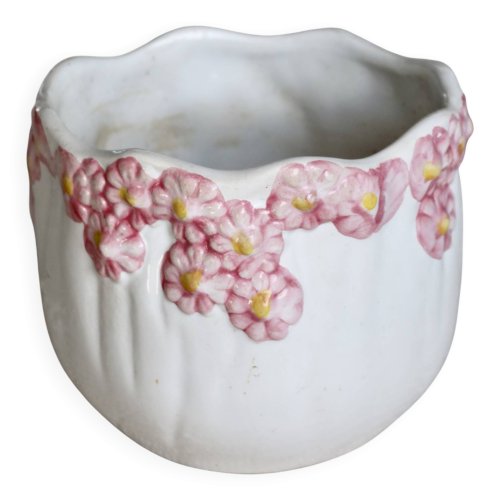 Cache pot vintage faïence motif barbotine fleurs rose