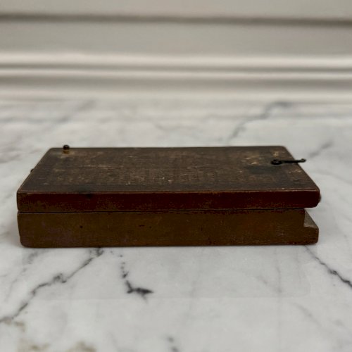 Cadran solaire de poche portatif en bois XVIIIe M3921