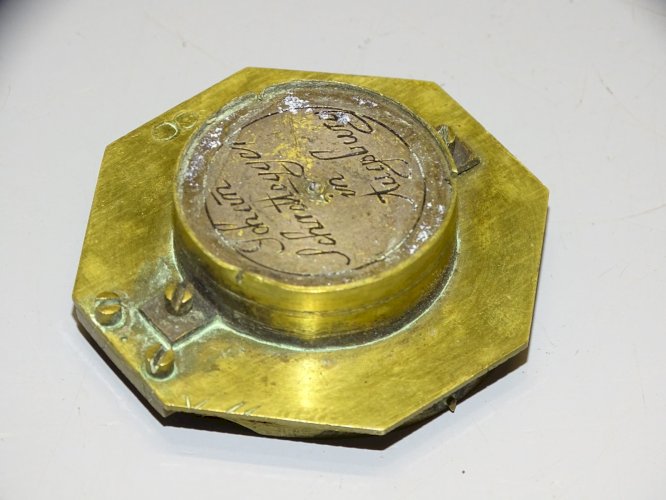 -CADRAN SOLAIRE/BOUSSOLE XVIIIe Marqué au DOS JOHAN SCHRETTEGGER IN AUSBURG   D