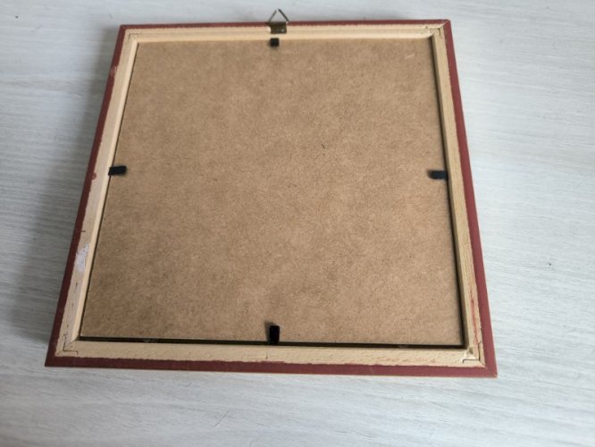 Cadre avec broderies vénitiennes