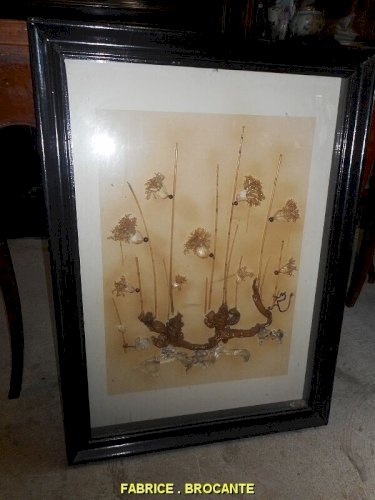 CADRE AVEC COLLAGE DE NATURE