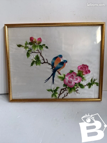 cadre broderie sur soie a decor doiseaux japonais en bon etat