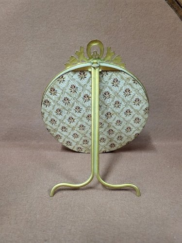 CADRE DE STYLE LOUIS XVI A POSER