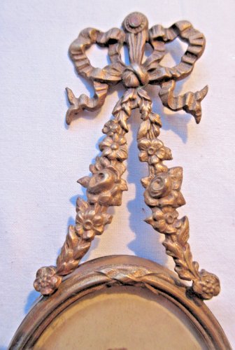 Cadre en bronze Napoléo III, 1 porte-photo ovale, guirlandes et noeud Louis XVI