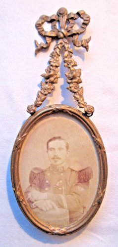 Cadre en bronze Napoléo III, 1 porte-photo ovale, guirlandes et noeud Louis XVI
