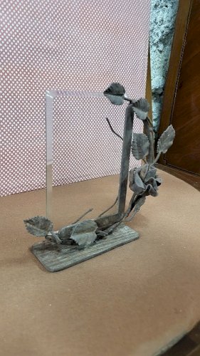 CADRE EN FER FORGE ET VERRE ART DECO