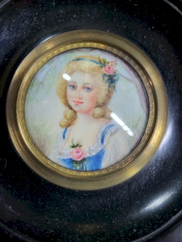 CADRE MEDAILLON MINIATURE SIGNE J CARRVE
