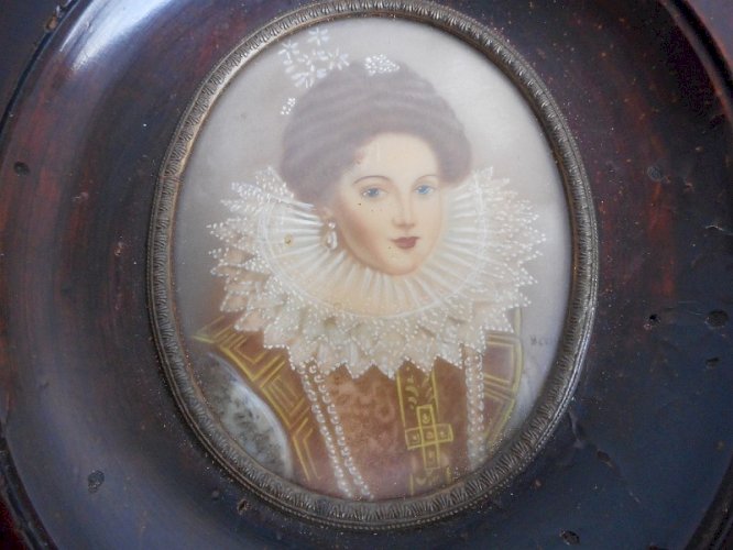 CADRE MINIATURE ANCIEN ELISABETH DE FRANCE