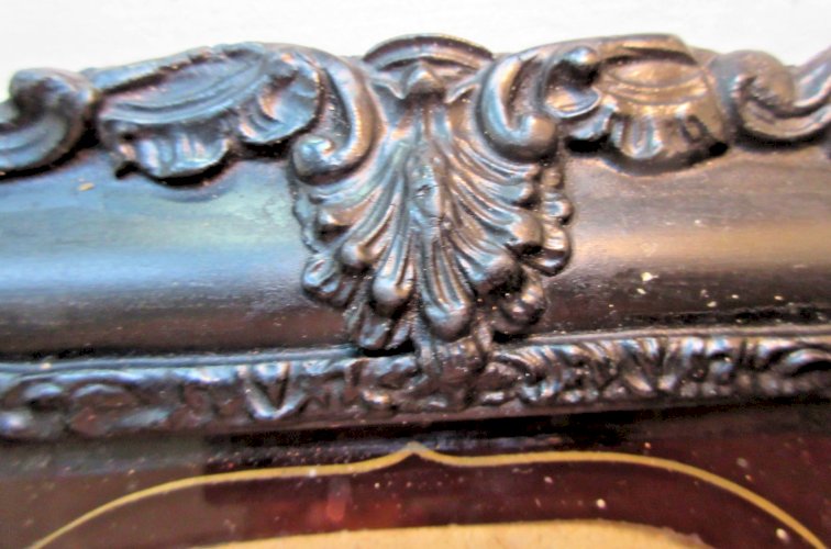 Cadre Napoléon III, bois sculpté noirci pour daguerréotype, avec son verre