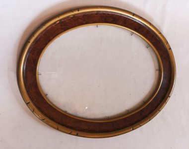 Cadre ovale en bois laqué et doré + vitre - Art déco - feuillure 39,8 x 29,8 cm