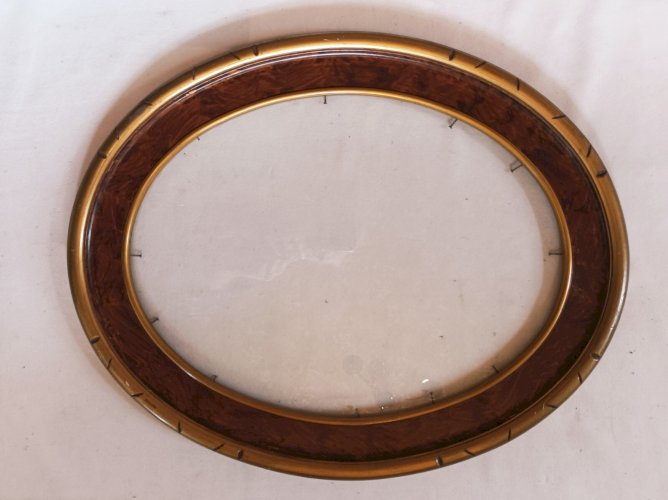 Cadre ovale en bois laqué et doré + vitre - Art déco - feuillure 39,8 x 29,8 cm