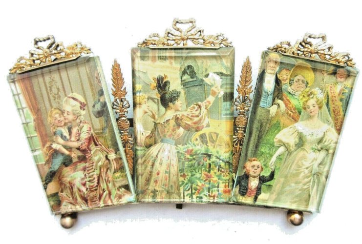 cadre porte-photo 1900 3 verres biseautés 3 frontons bronze Louis XVI, palmettes