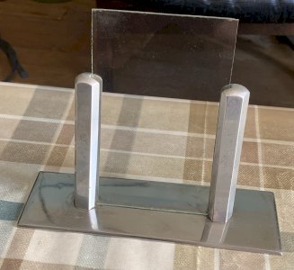 Art Deco modernist photo frame from the 1930s in chrome metal.