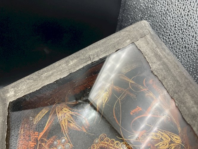 Cadre Reliquaire , 5 reliques Saint Paul, ST CHANTAL ,ST VINCENT ……..