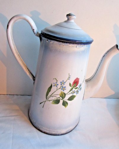 Cafetière 1900, tôle émaillée blanche ombrée de bleu: Les Roses rouges