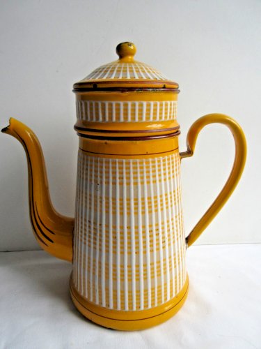 Cafetière Art Déco, tôle émaillée jaune et blanc signé BB