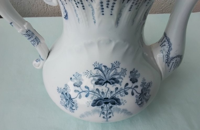 Cafetière en terre de fer 