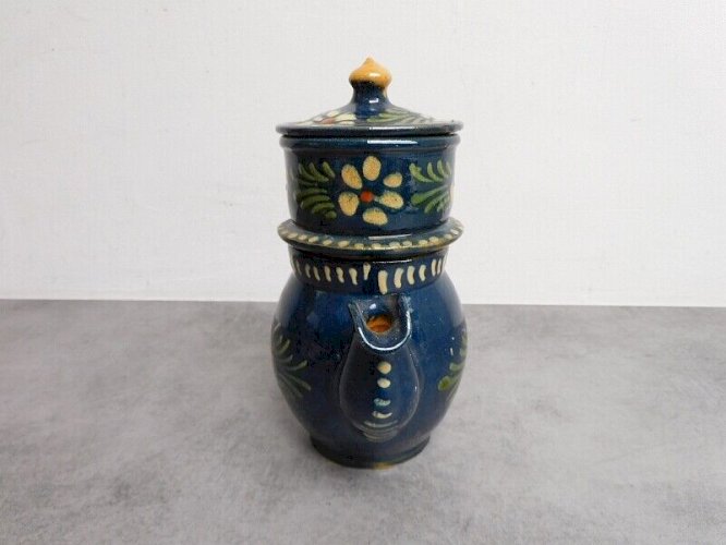 CAFETIERE EN TERRE VERNISSEE DECOR DE FLEURS