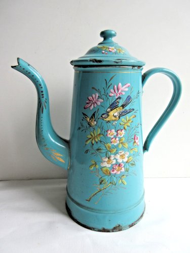 Cafetière en tôle émaillée bleue: Décor en relief, Chadonneret, Papillon, Fleurs