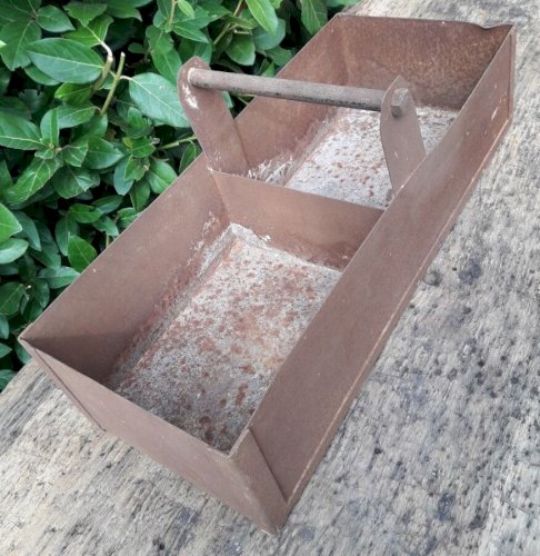 Caisse métal 2 compartiments outils ancienne