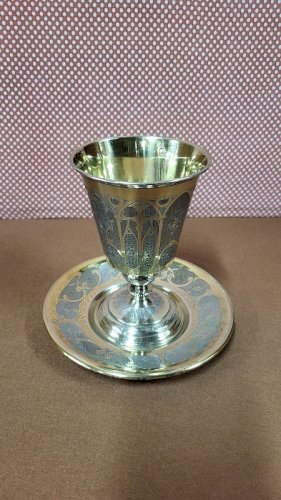 CALICE OU CIBOIRE EN ARGENT MASSIF VERMEIL POINCON MINERVE DE 212,68 GRAMMES