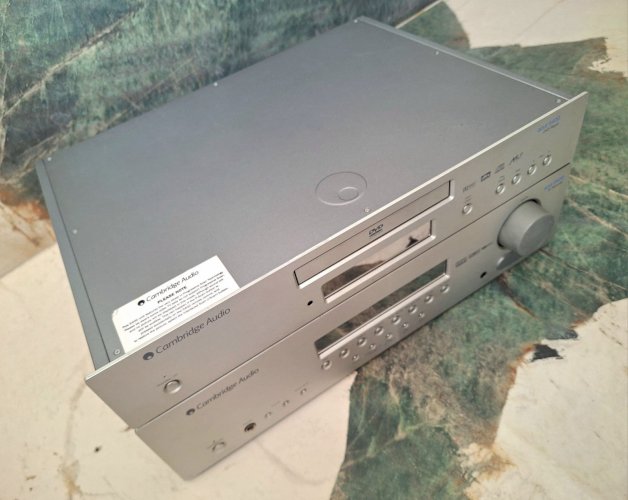 CAMBRIDGE AUDIO Azur 540D Silver lecteur DVD/CD et amplificateur 540R