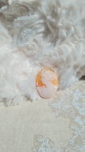 Antique cameo to be set