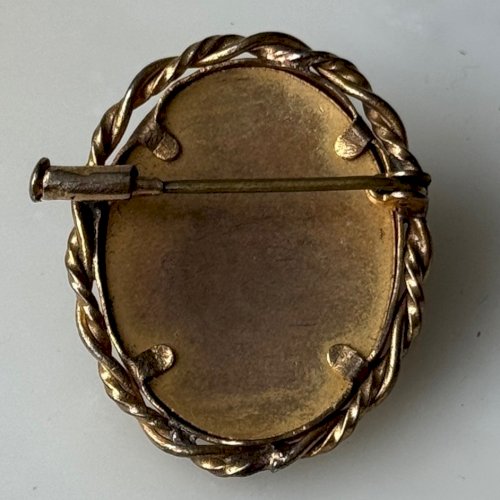 Camée représentant la Vierge monté en broche XIXe M3954