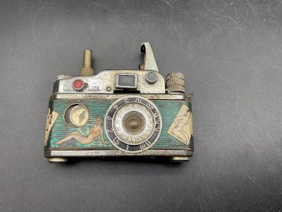 Camera Lighter - KKW - ESSENCE - 1940's Japan - Erotic MODEL Lighter