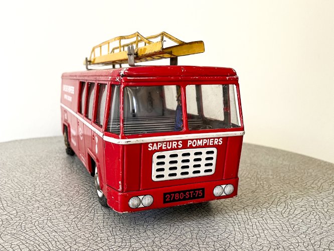 Camion Pompier Joustra en tôle, modèle n°644, jouet ancien