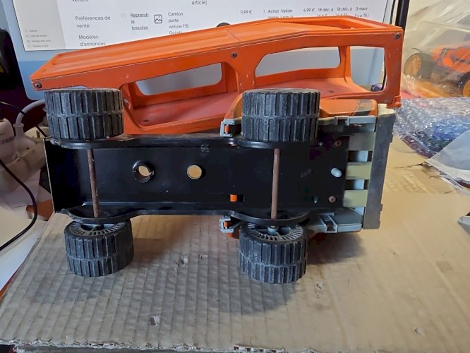 Camion porte voiture T15 Goliath - Joustra