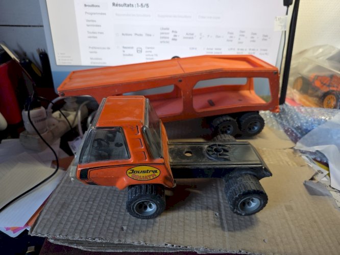 Camion porte voiture T15 Goliath - Joustra